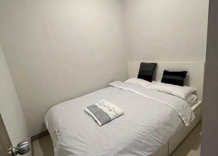 Good Luck House At S Residences Aparthotel